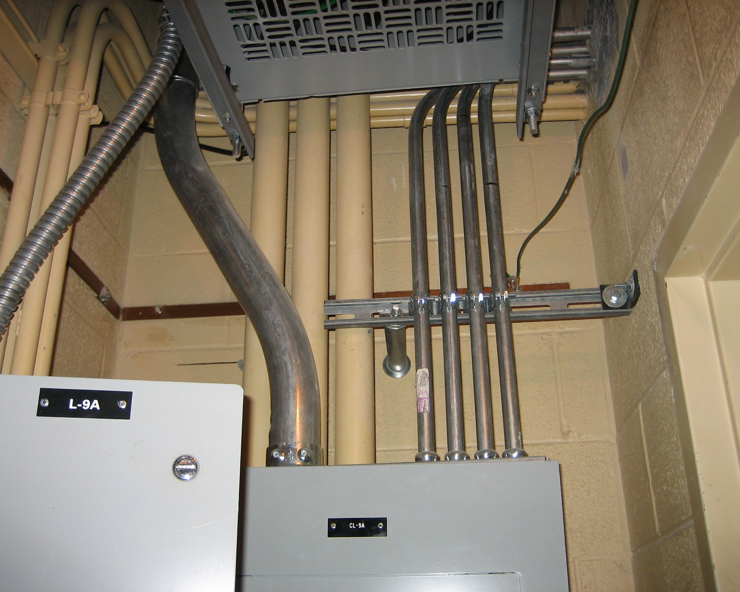Hines 9th Floor Pictures – 1 029